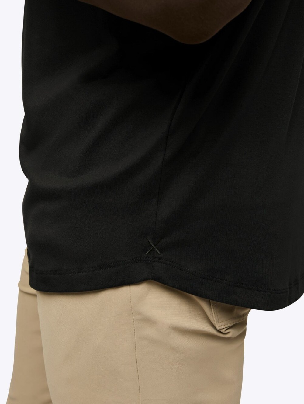 Cuts Men's Curve Hem Black Long-Sleeve Henley Shirt, XL - Picture 4 of 10
